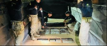 PRF apreende em Mato Grosso mais de meia tonelada de drogas escondidas em fundo falso de carreta